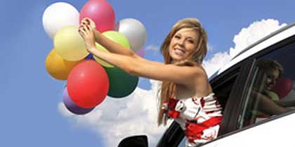 Parti con Hertz: 250 euro in premio con il tuo noleggio ad agosto